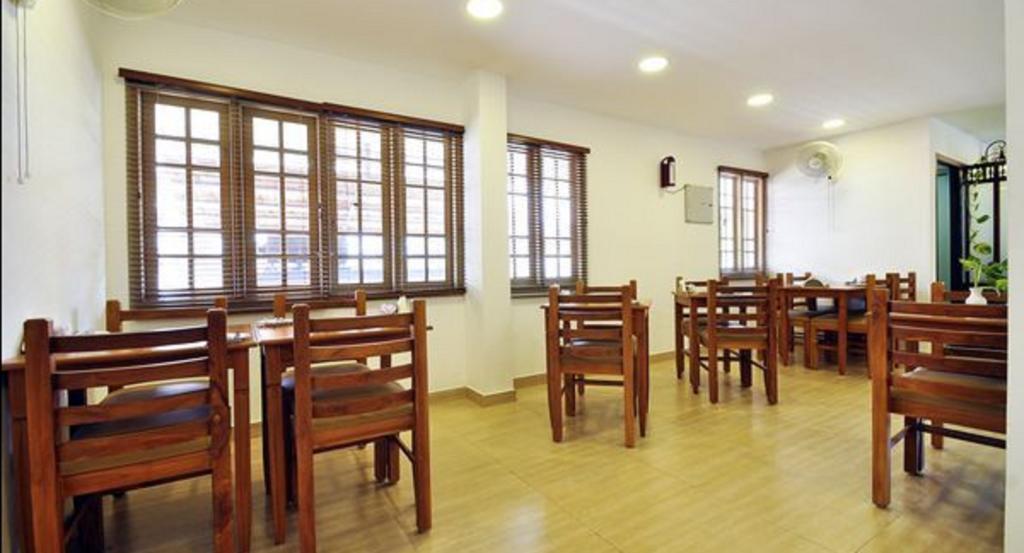 Abad Pepper Route Hotel Kochi Bagian luar foto
